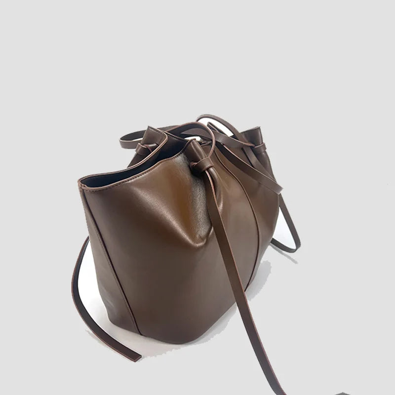 Fashion Large Capacity Trapeze Women Shoulder Bags Designer Metal Lock Handbags High-Quality Pu Leather Big Tote Commute Bag
