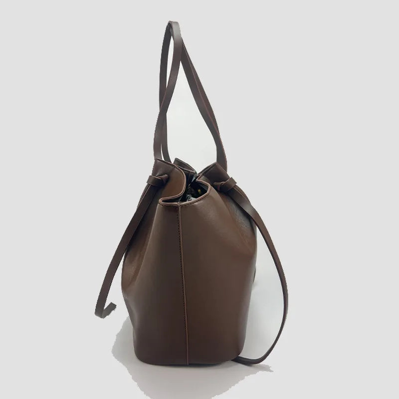 Fashion Large Capacity Trapeze Women Shoulder Bags Designer Metal Lock Handbags High-Quality Pu Leather Big Tote Commute Bag